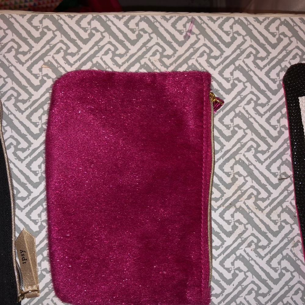 makeup bag lot!!